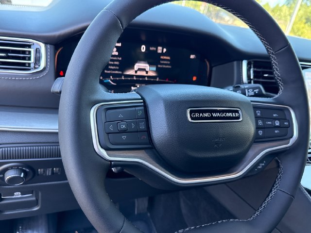 New 2026 Jeep Grand Wagoneer L Limited AWD/4WD image 15