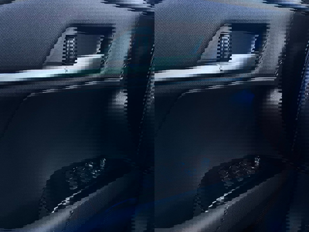 Used 2025 Toyota Camry LE image 20