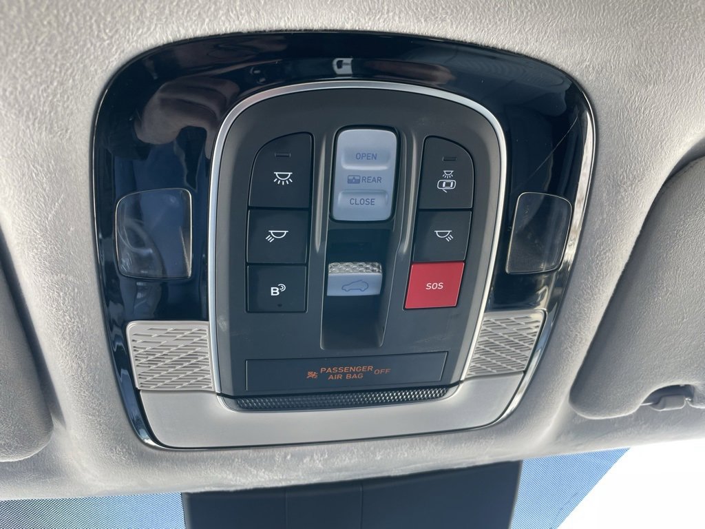 Used 2024 Hyundai Palisade Calligraphy image 22