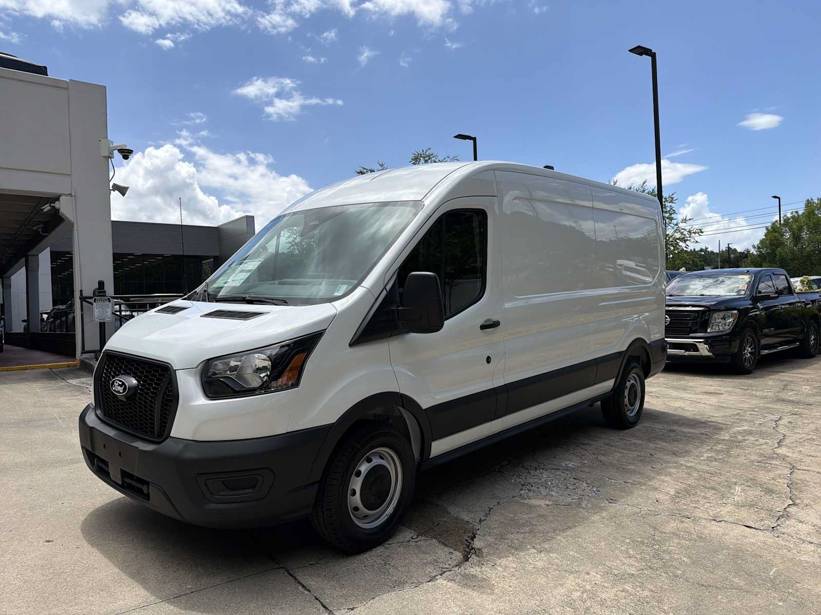 New 2026 Ford Transit 250 148 Medium Roof w/ Load Area Protection Package RWD image 3