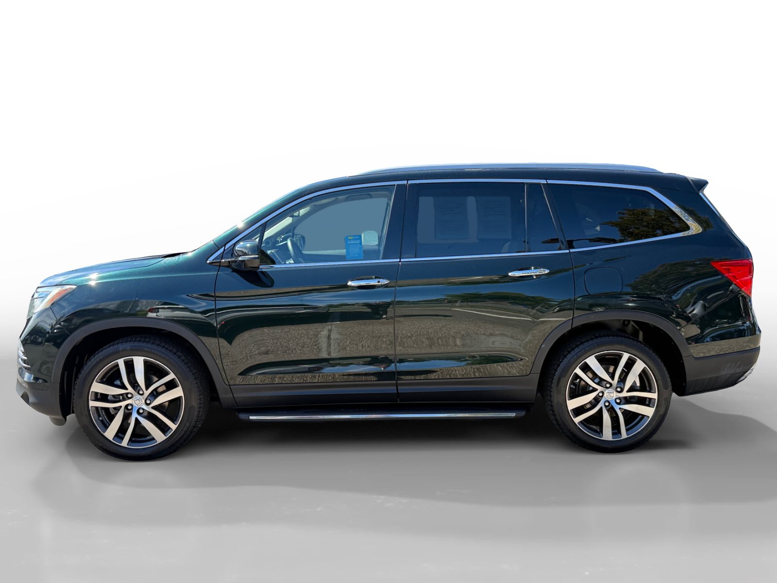 Used 2016 Honda Pilot Touring image 2