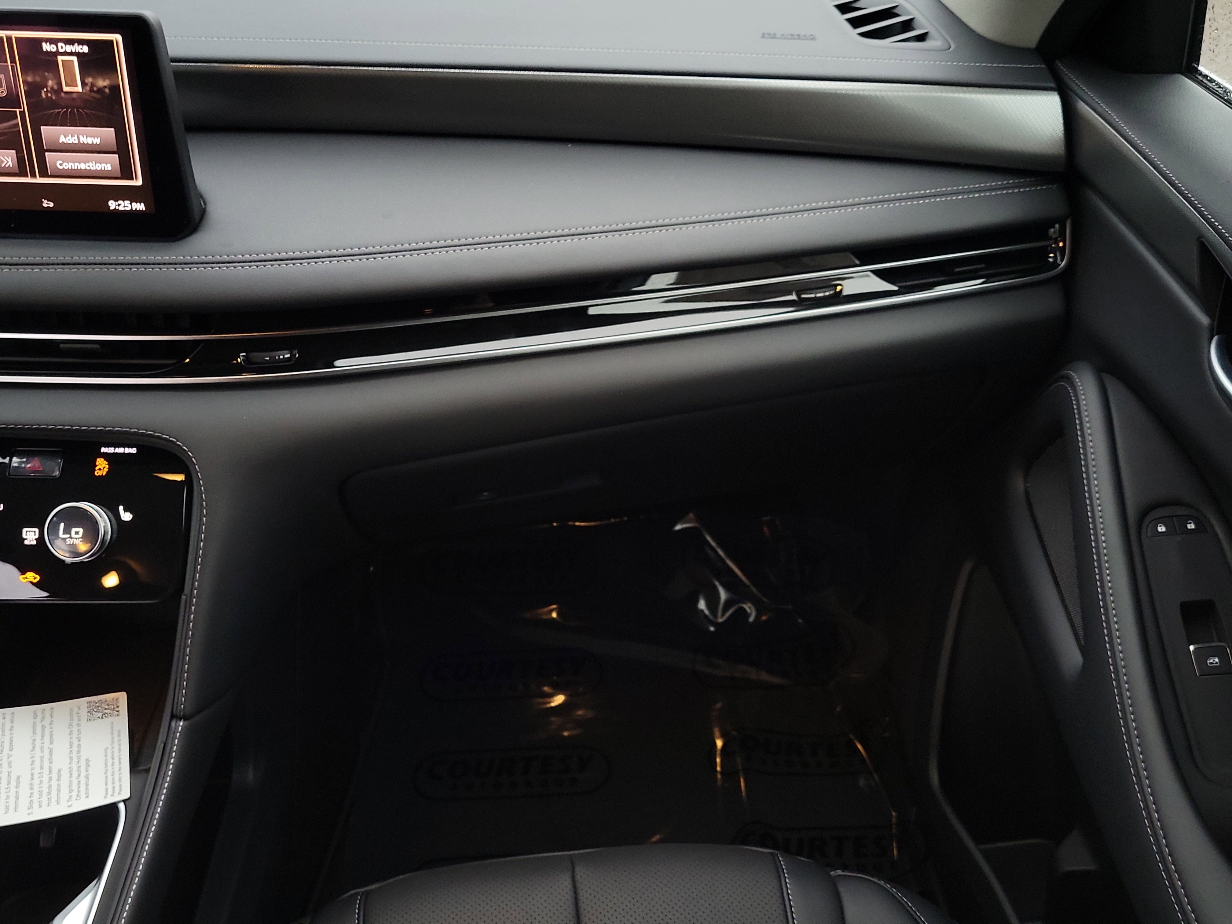 New 2026 INFINITI QX60 Pure image 10