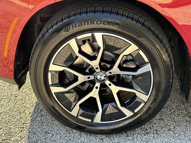 Used 2025 BMW X3 xDrive30i w/ Premium Package image 13