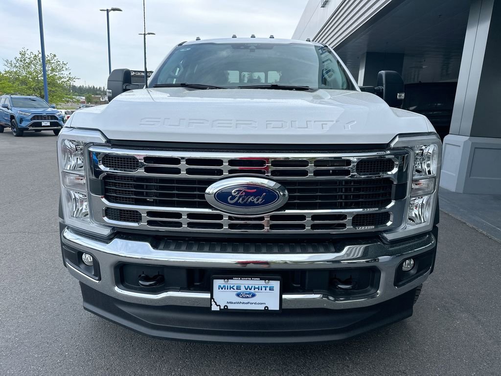 New 2025 Ford F550 4x4 Crew Cab Super Duty image 3
