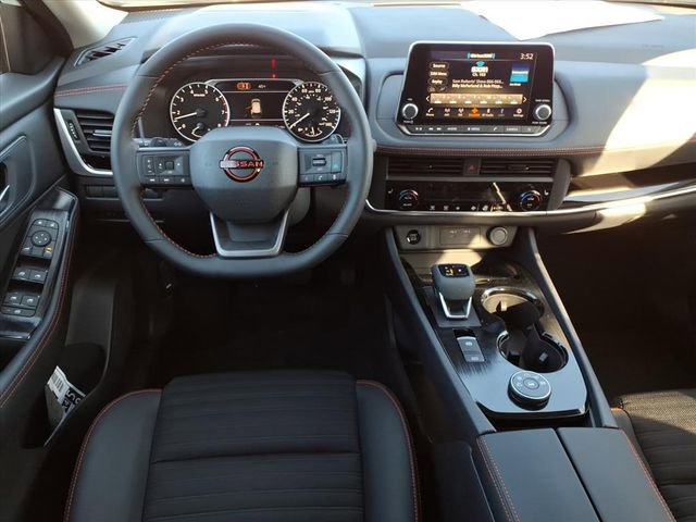 New 2026 Nissan Rogue Rock Creek image 9