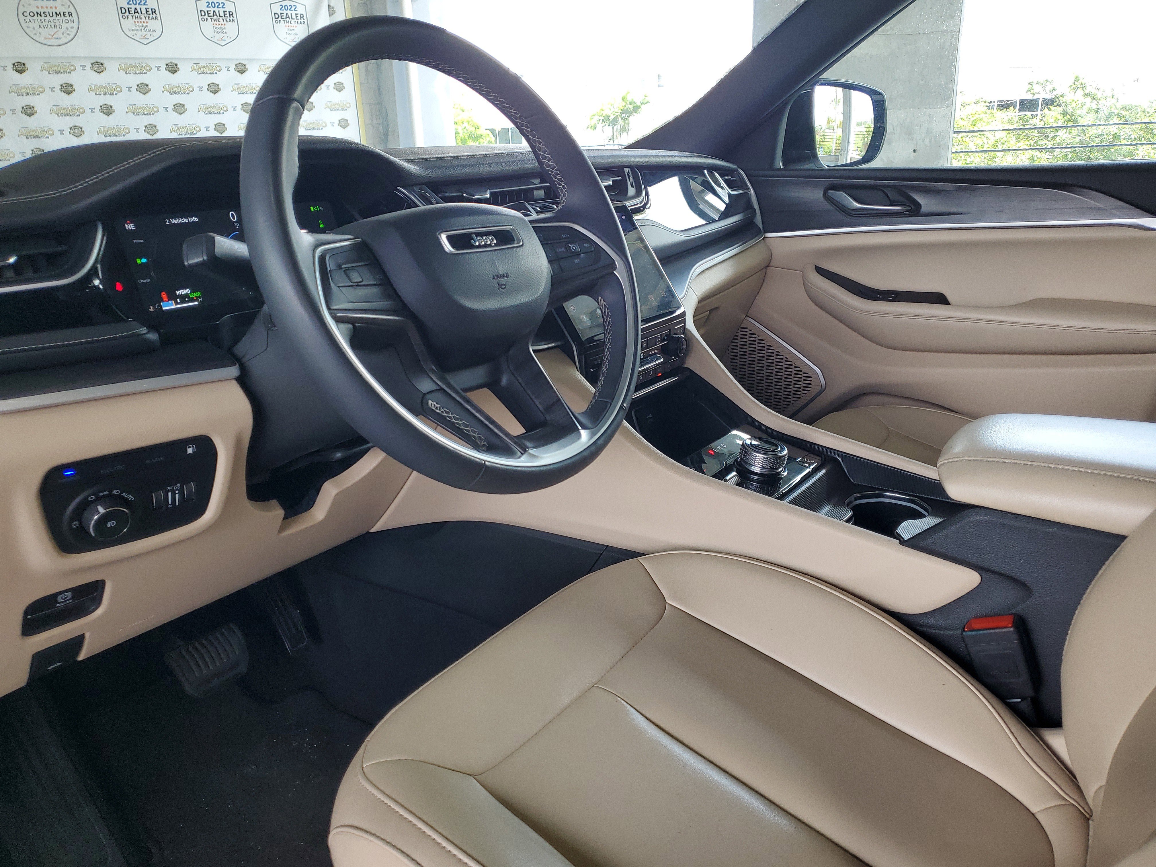 Certified 2024 Jeep Grand Cherokee Limited 4xe AWD/4WD image 16