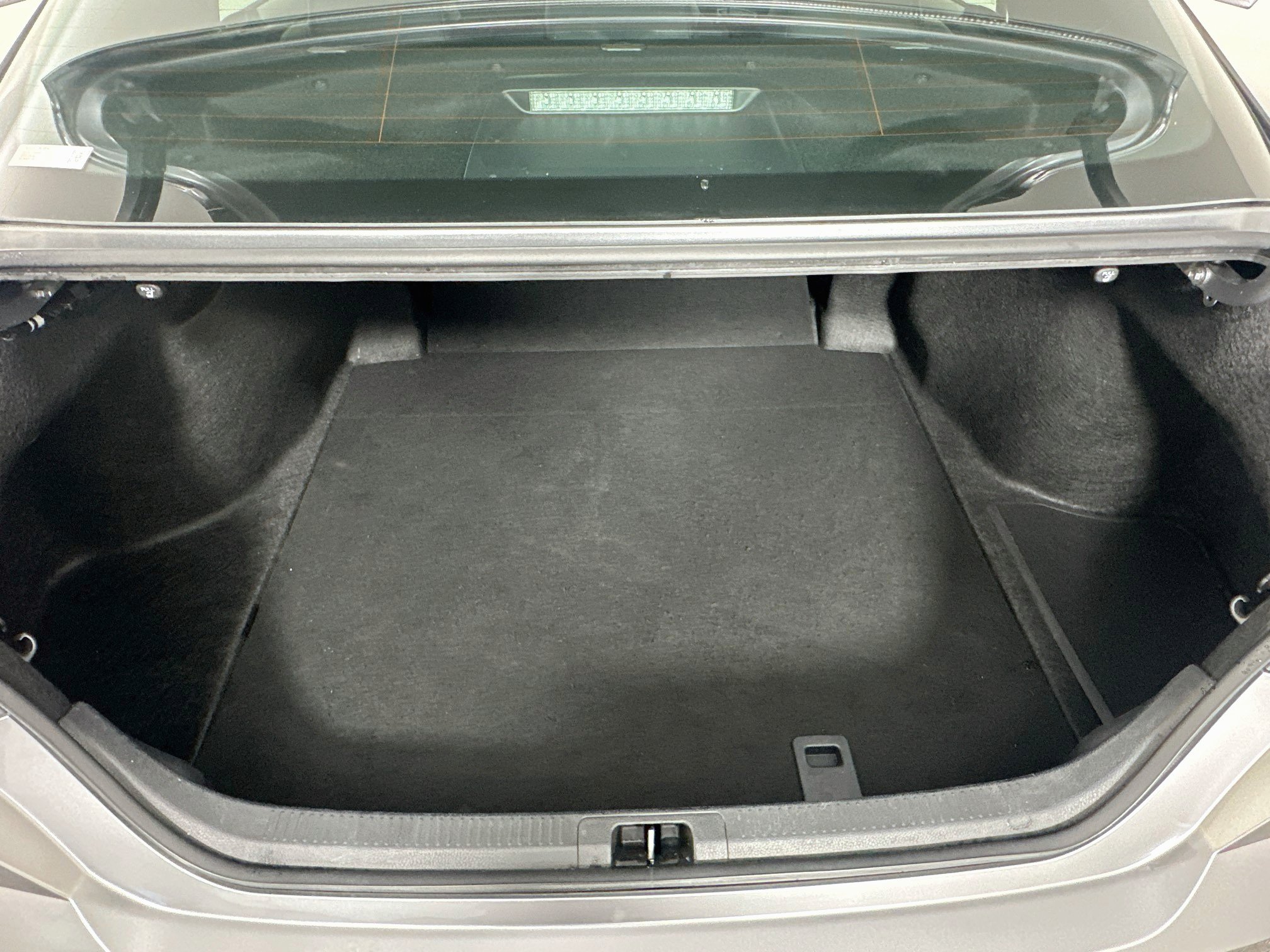Used 2025 Toyota Camry SE FWD image 28