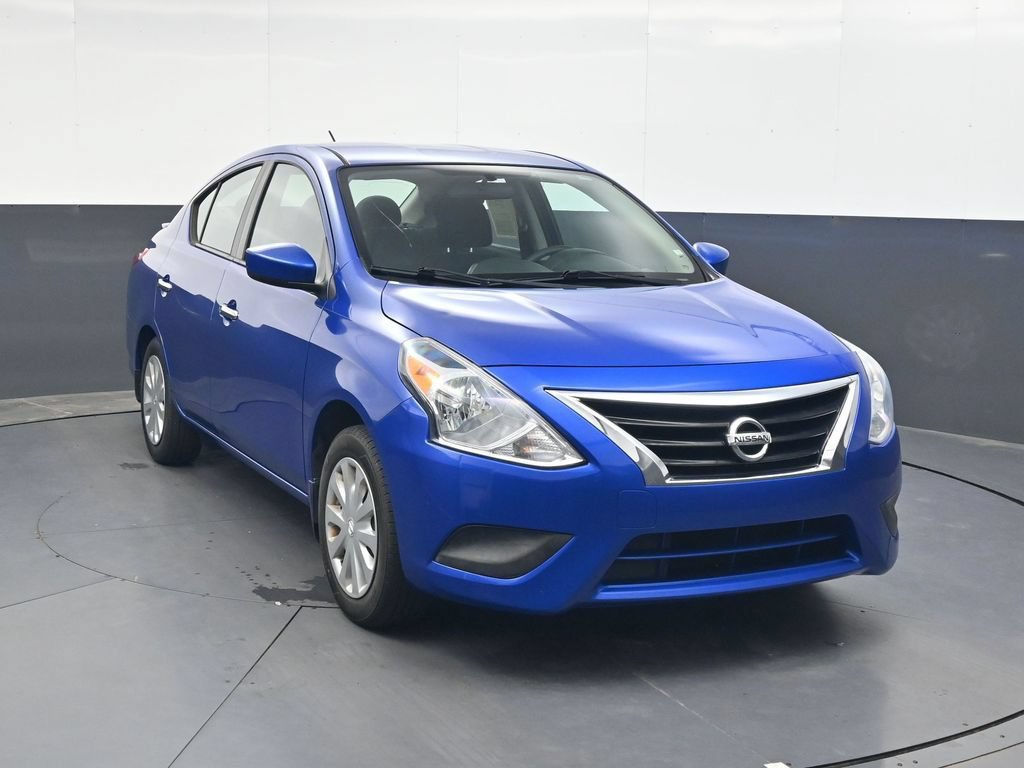 Used 2015 Nissan Versa SV FWD video 2