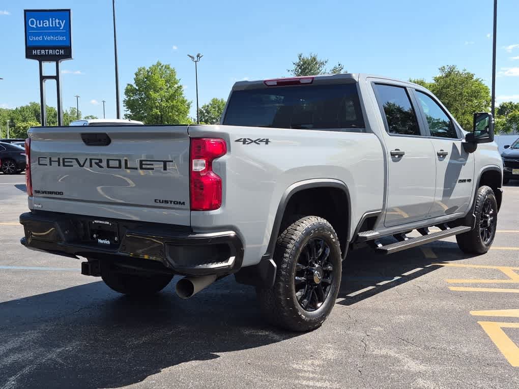 Used 2025 Chevrolet Silverado 2500 Custom w/ Custom Value Package AWD/4WD image 3