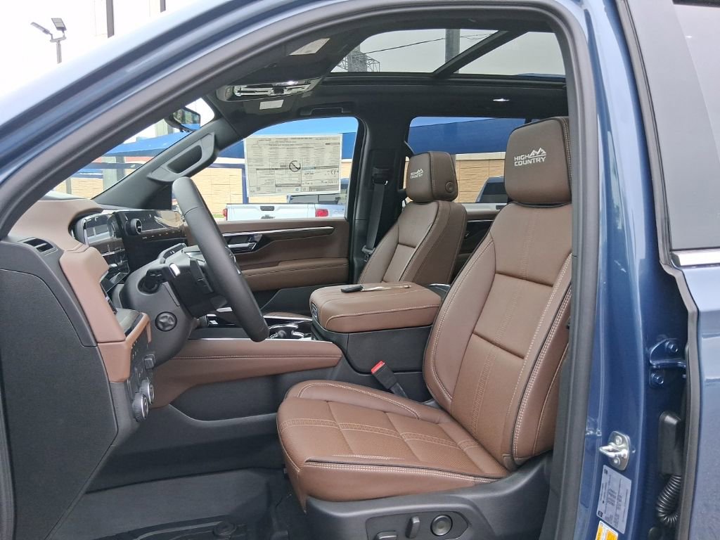 New 2026 Chevrolet Tahoe High Country w/ LPO, Illumination Package RWD image 18
