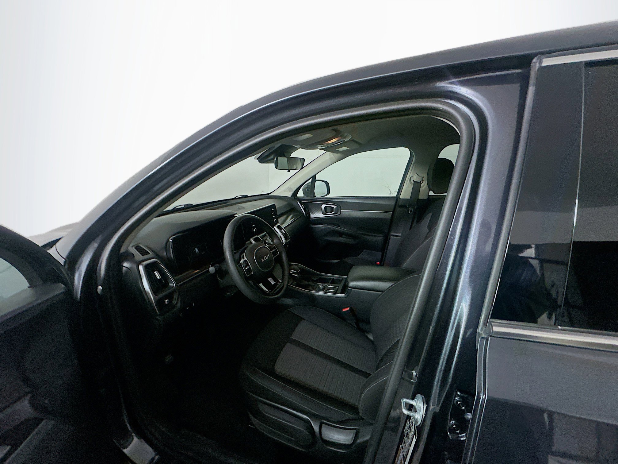 Used 2023 Kia Sorento LX image 13