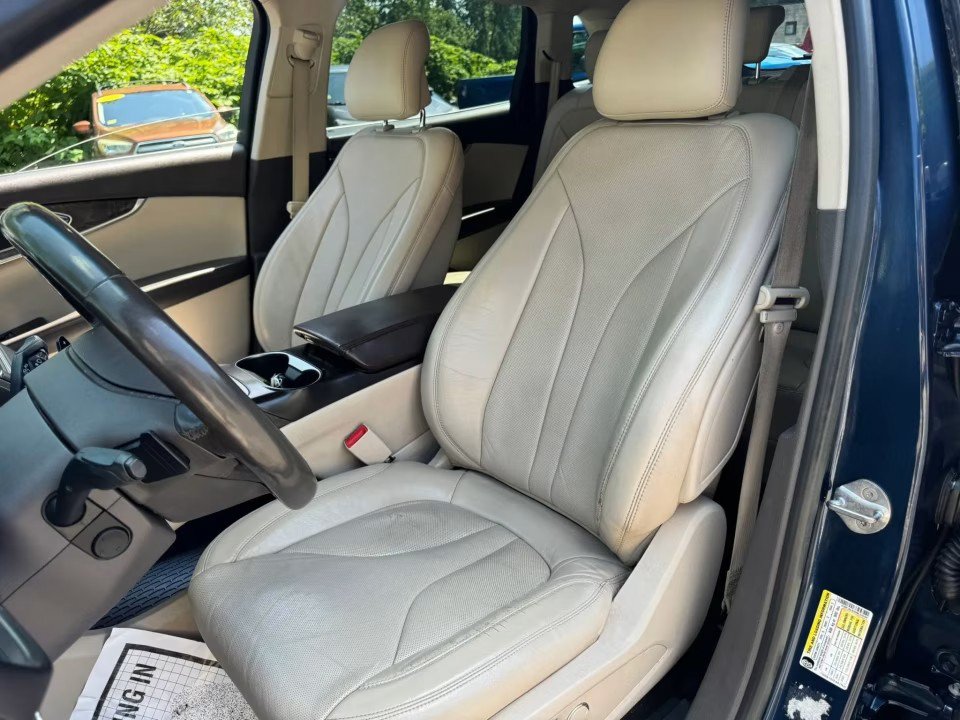 Used 2017 Lincoln MKX Reserve w/ Driver Assistance Package AWD/4WD image 13