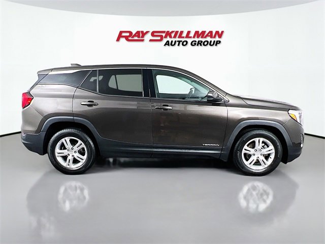 Used 2020 GMC Terrain SLE image 8