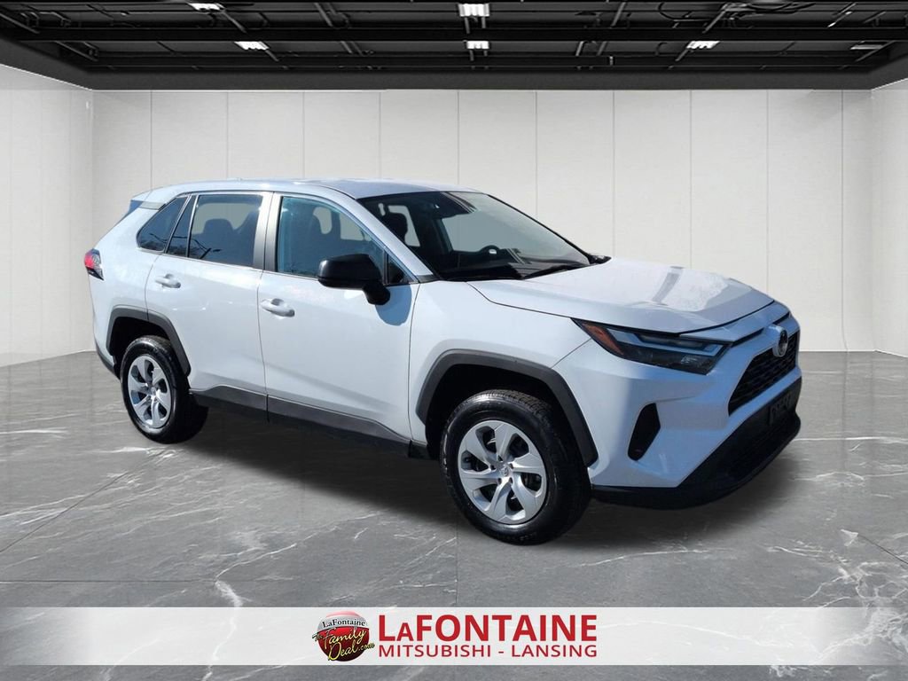 Used 2024 Toyota RAV4 LE image 7