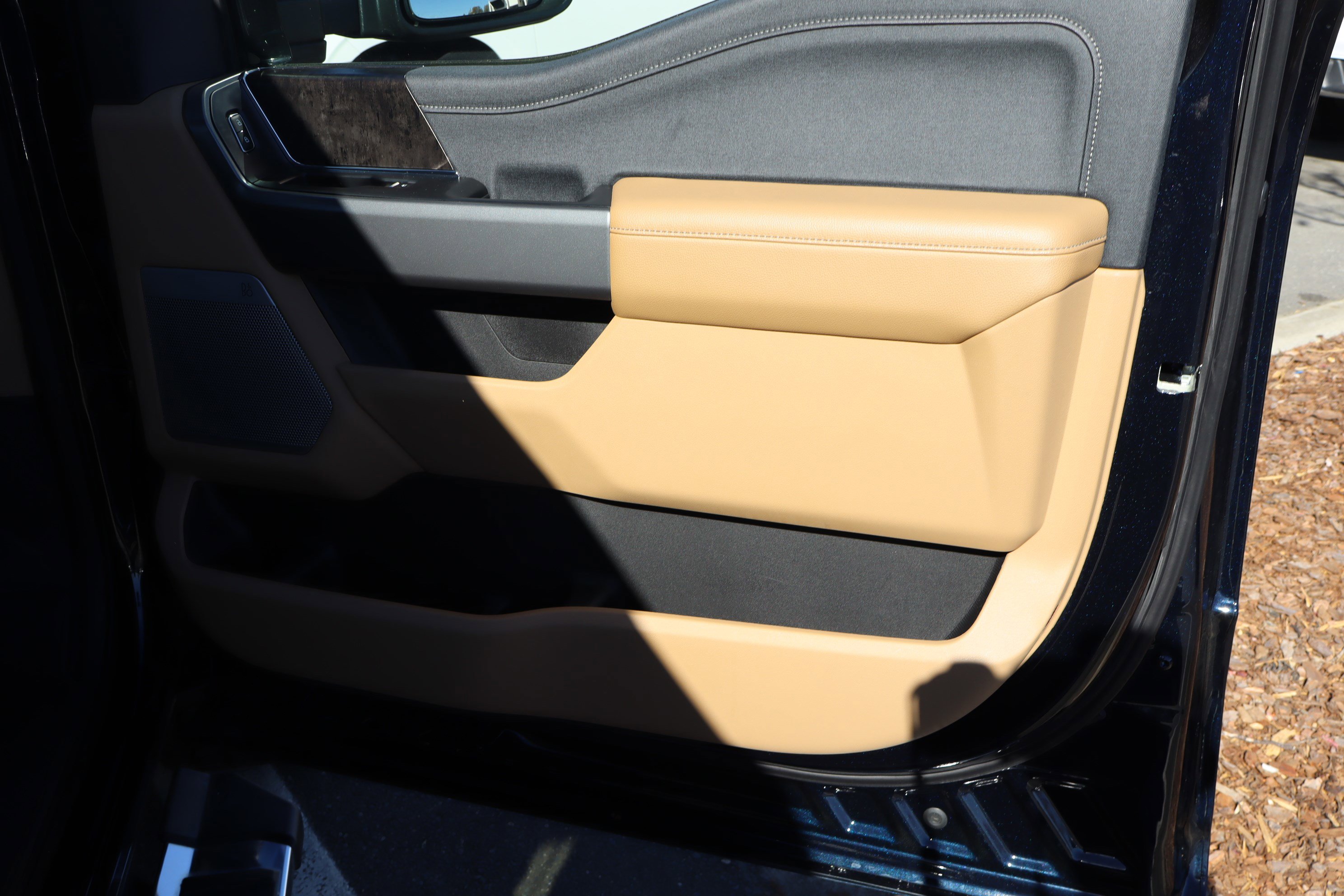 Used 2025 Ford F250 Lariat image 35