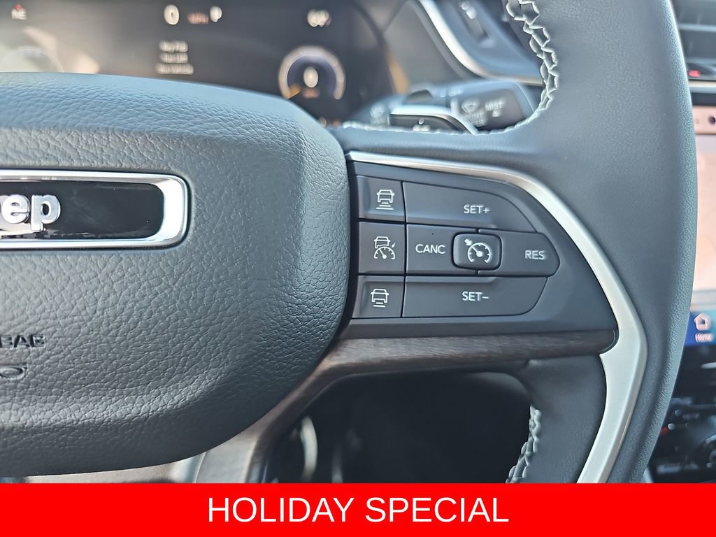 New 2025 Jeep Grand Cherokee Limited w/ Trailer Tow Package image 18