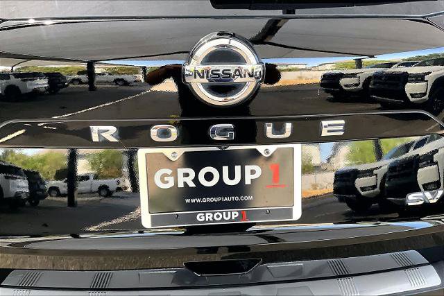 Certified 2021 Nissan Rogue SV FWD image 10