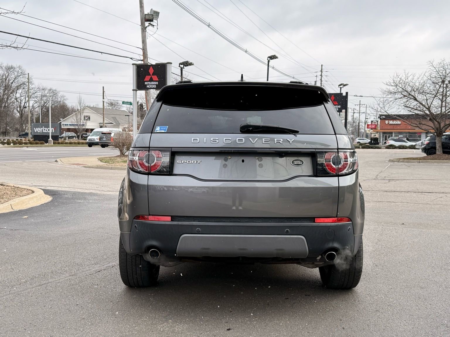 Used 2016 Land Rover Discovery Sport SE AWD/4WD image 8