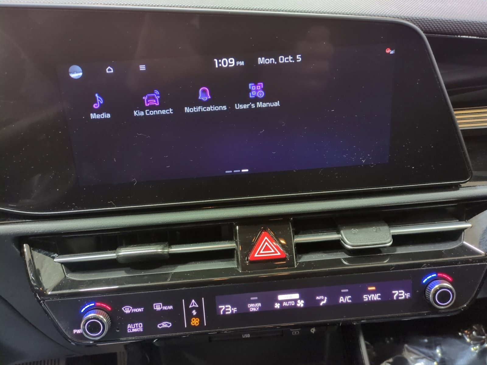 Certified 2024 Kia Niro EX FWD image 23