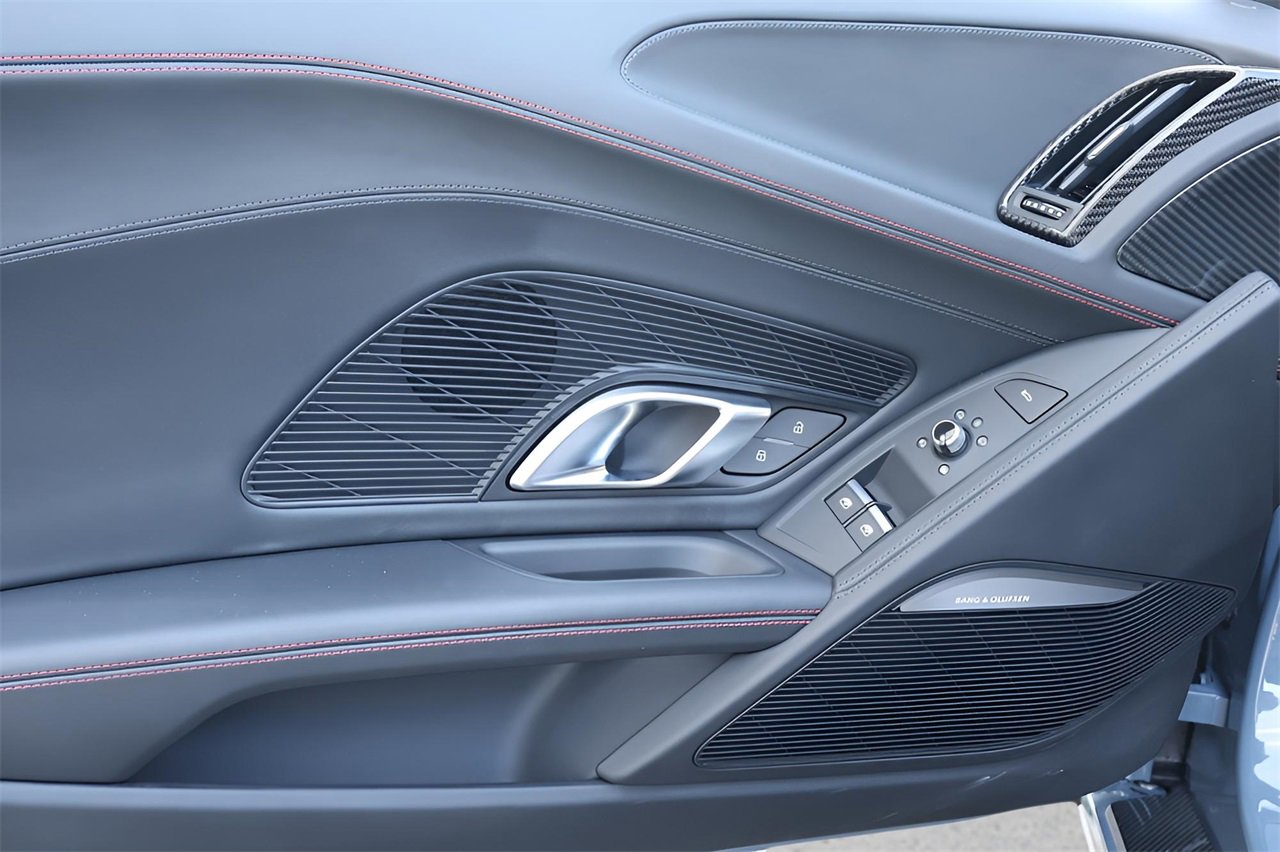 Used 2023 Audi R8 V10 performance image 11