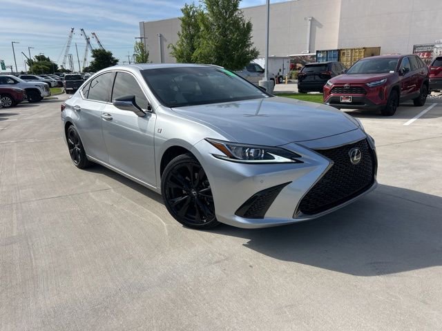 Used 2023 Lexus ES 350 F Sport w/ Accessory Package (Z2)
