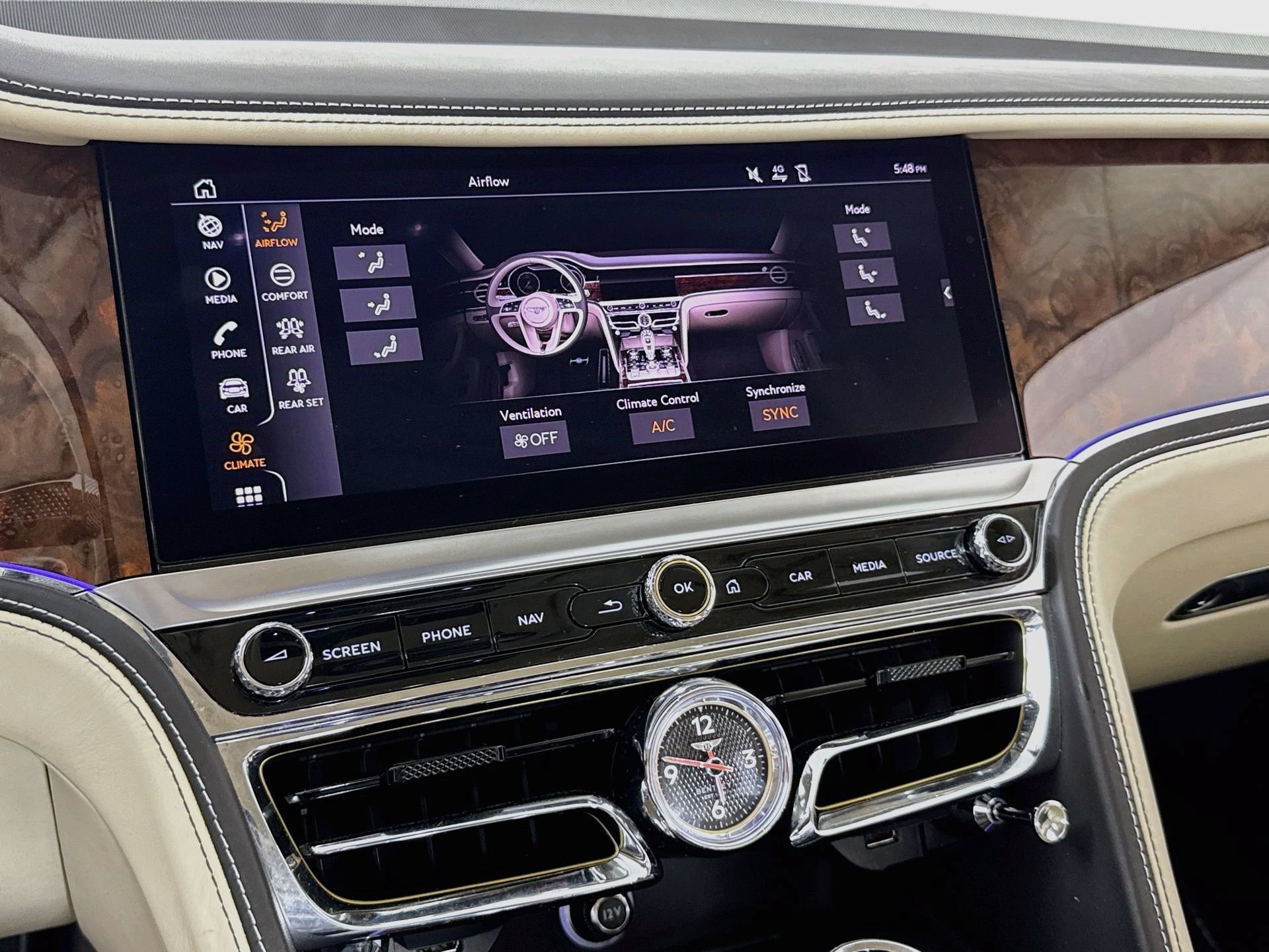 Used 2021 Bentley Flying Spur W12 AWD/4WD image 12