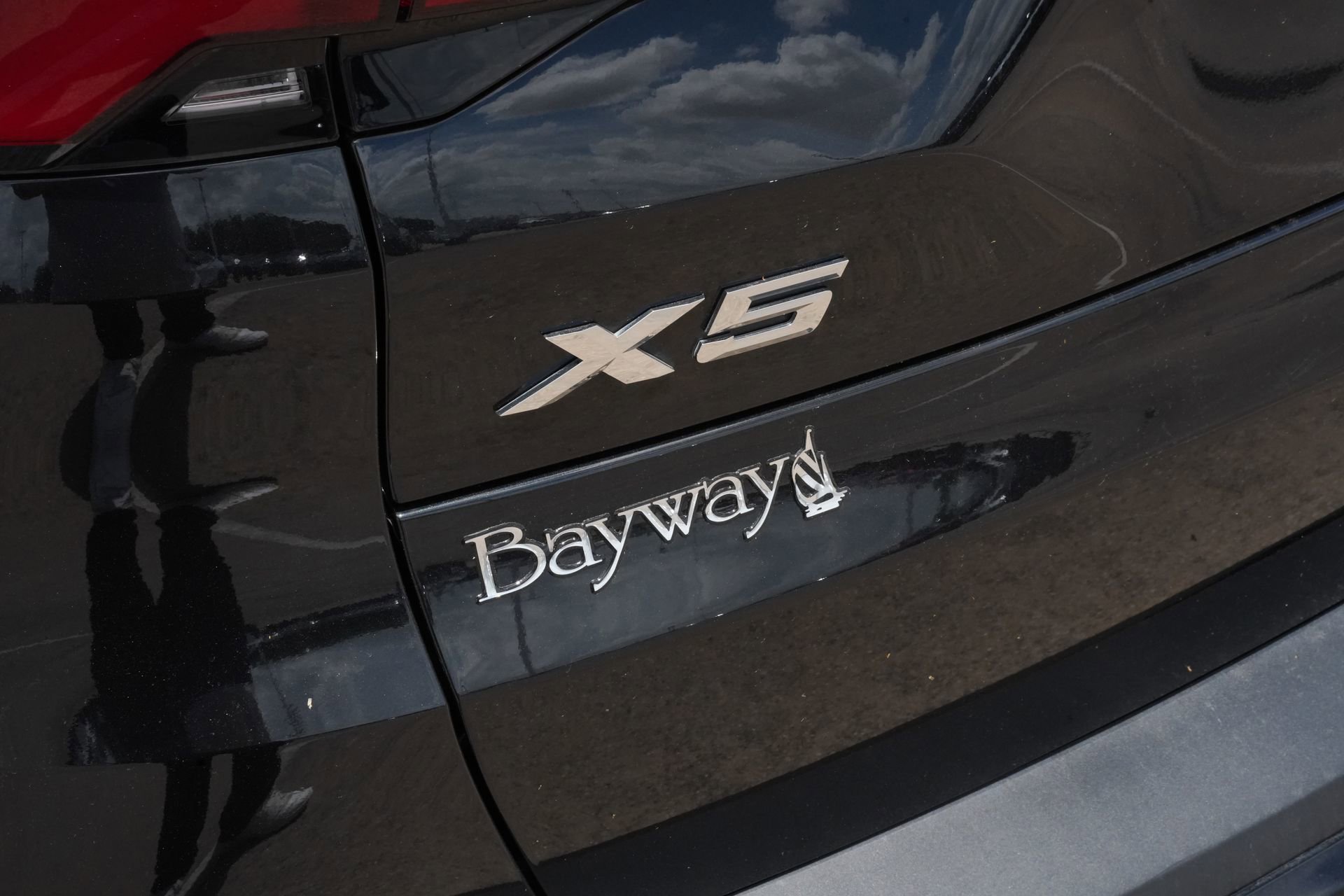 Used 2024 BMW X5 sDrive40i w/ Premium Package image 18