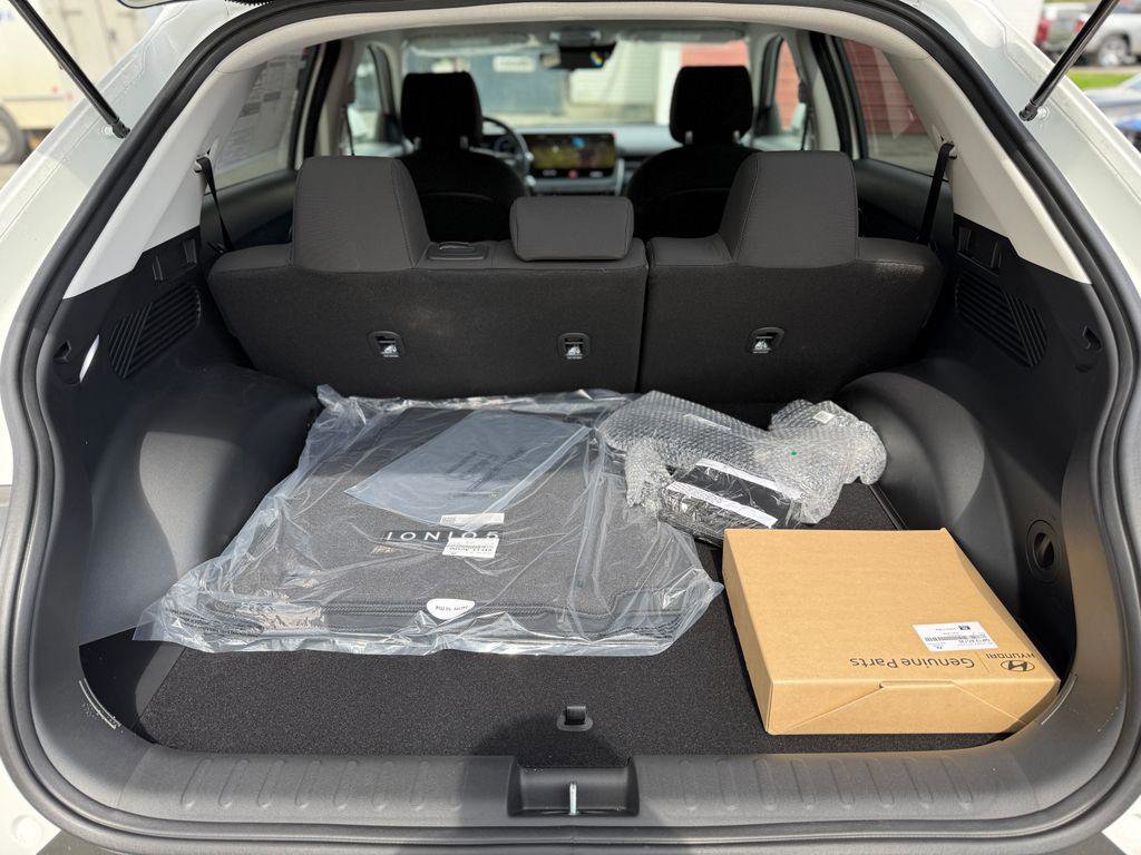 New 2026 Hyundai Ioniq 5 SE image 5