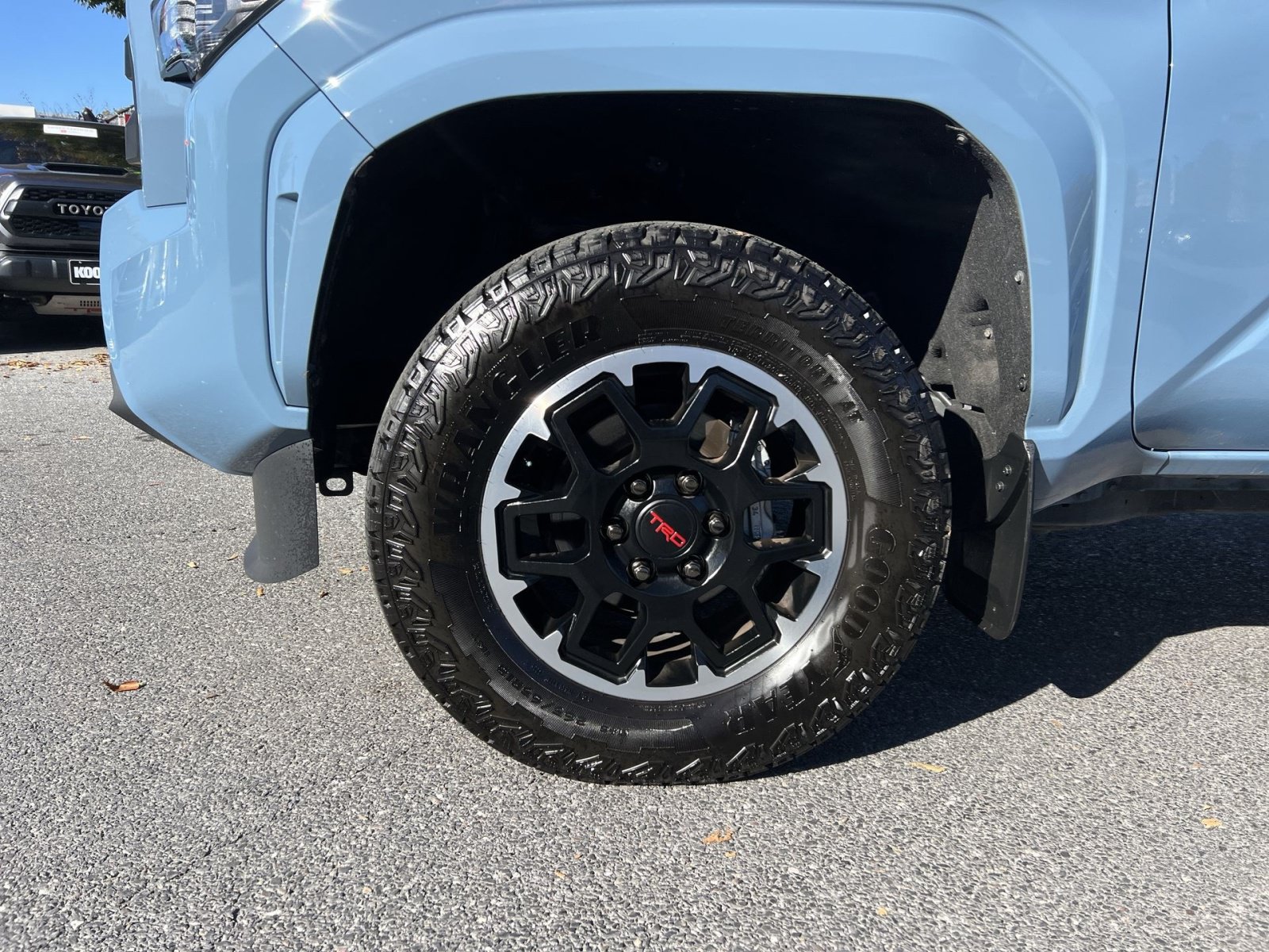 Used 2026 Toyota Tacoma SR5 AWD/4WD image 12
