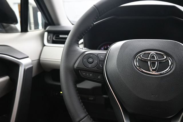 Used 2025 Toyota RAV4 XLE Premium FWD image 16