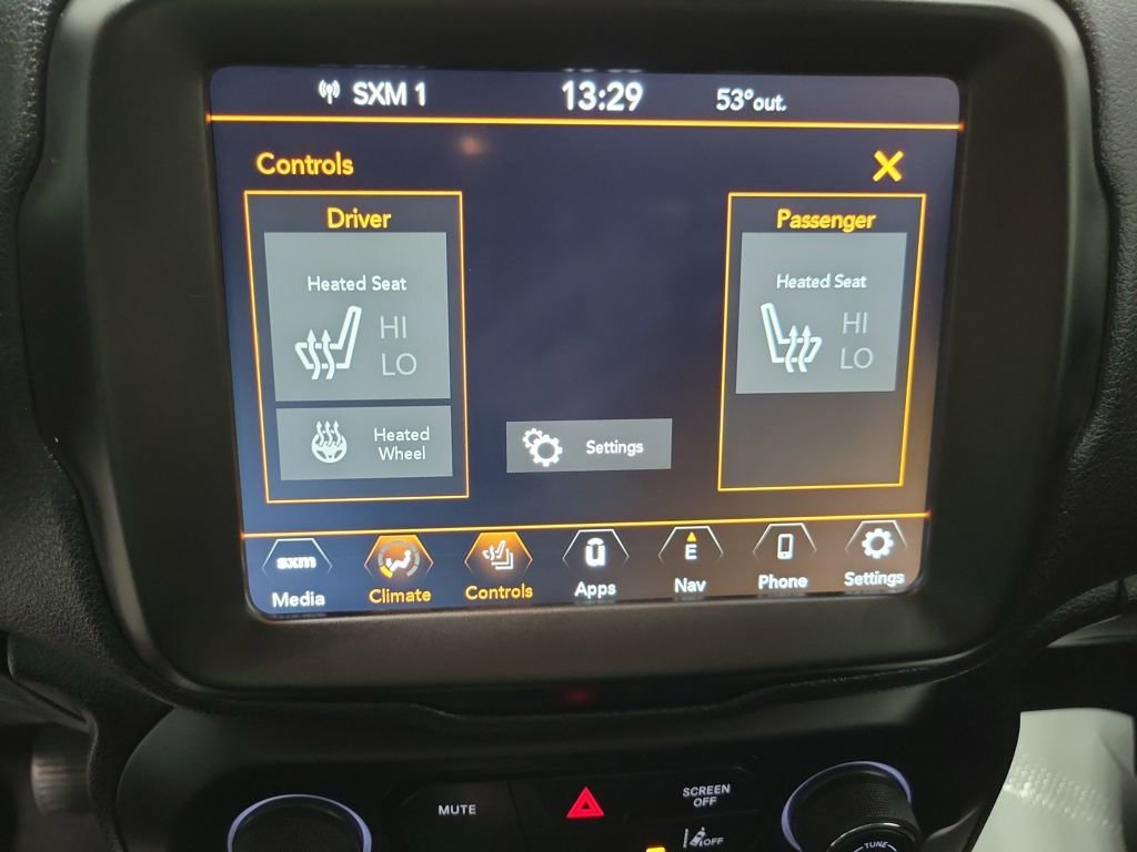 Used 2023 Jeep Renegade Limited image 45