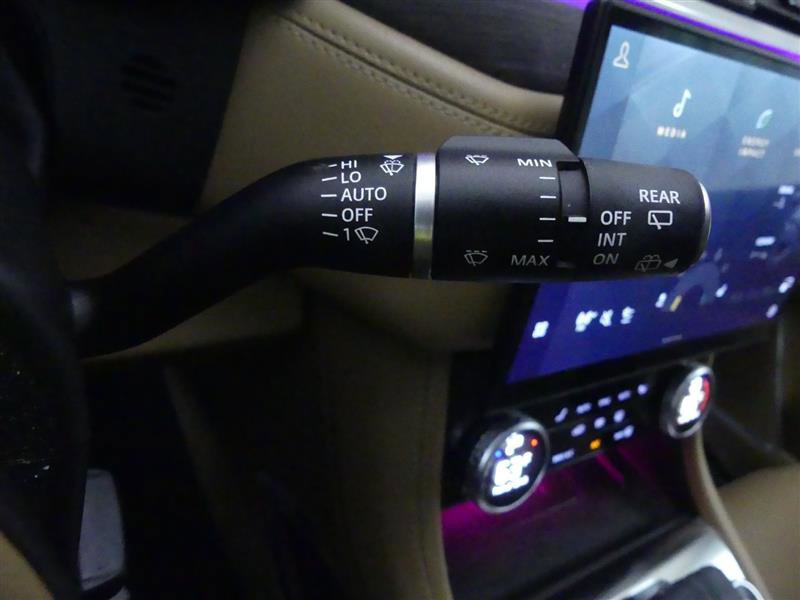 Used 2023 Jaguar F-PACE S image 23