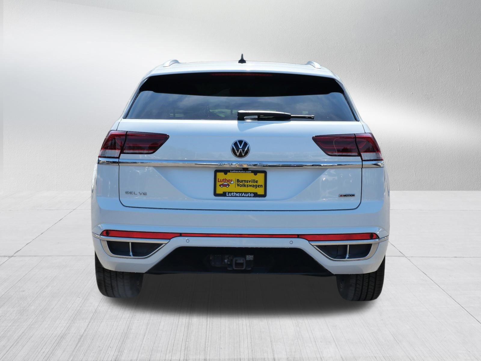 Used 2022 Volkswagen Atlas Cross Sport SEL Premium R-Line image 6