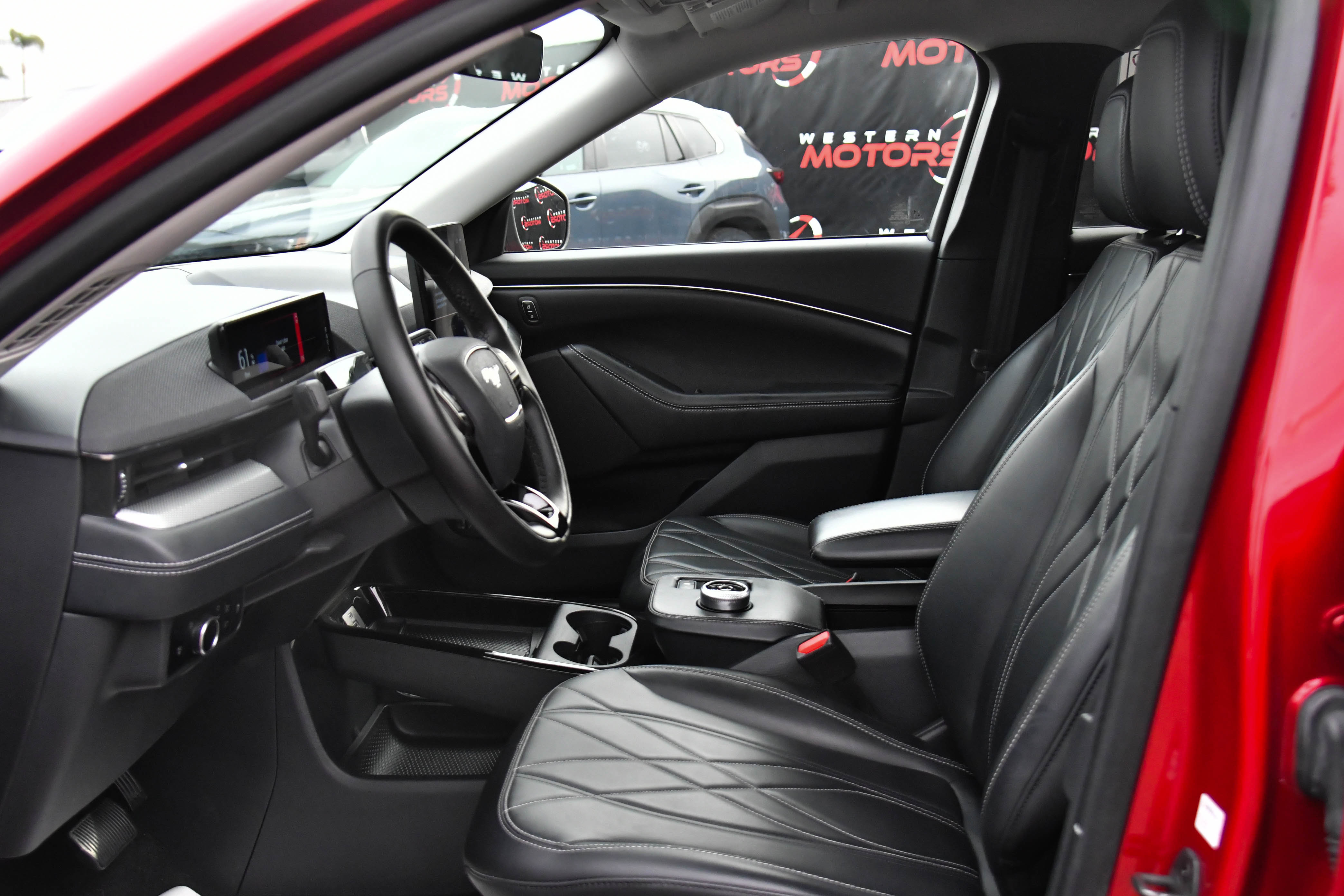 Used 2023 Ford Mustang Mach-E Select image 18