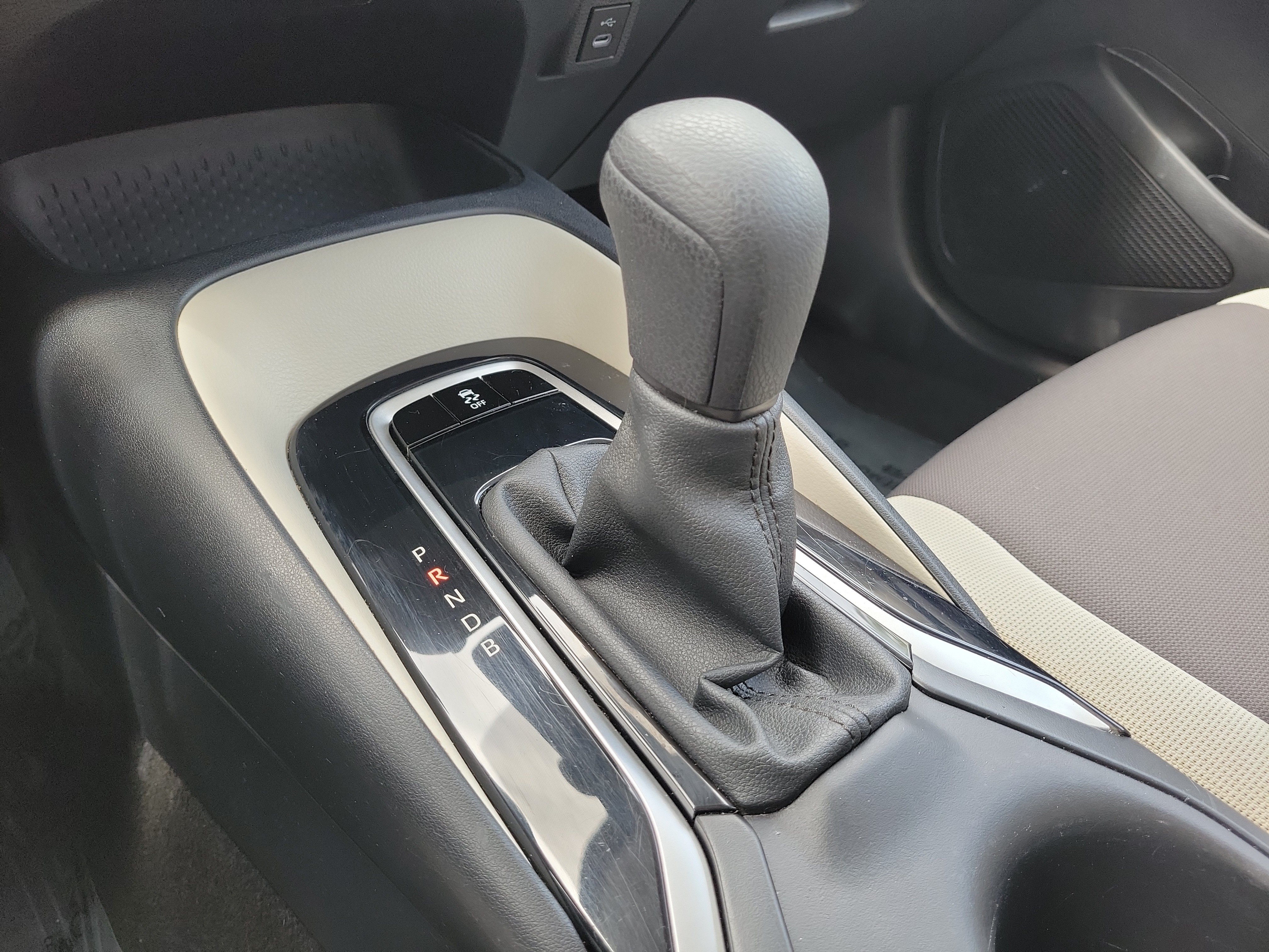 Used 2023 Toyota Corolla LE FWD image 29
