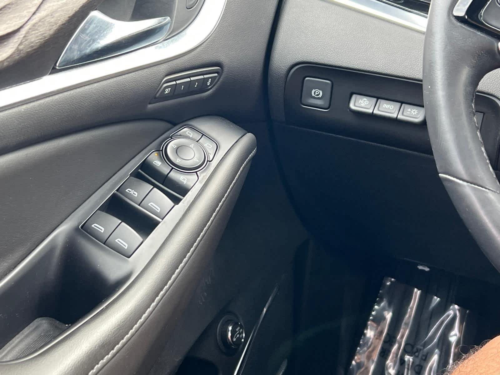 Certified 2022 Buick Enclave Avenir w/ Trailering Package, 5000 lbs. AWD/4WD image 19