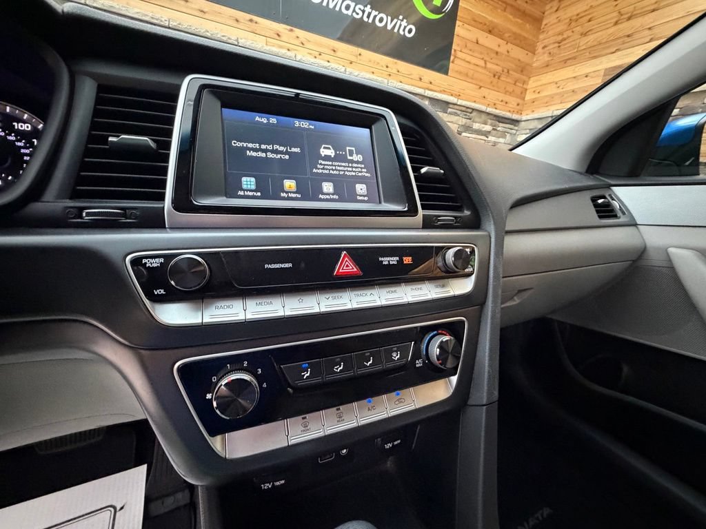 Used 2018 Hyundai Sonata SE FWD image 36