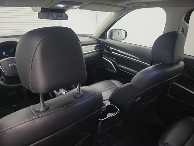 Certified 2022 Kia Telluride S FWD image 12
