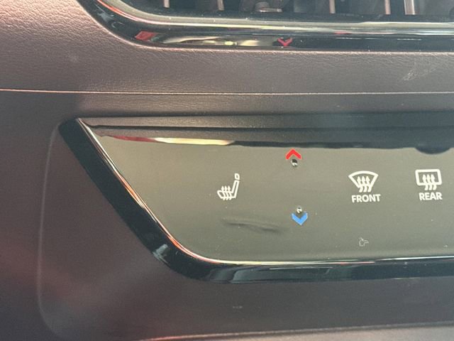 New 2026 Nissan Kicks SR w/ Cold Weather Package image 7