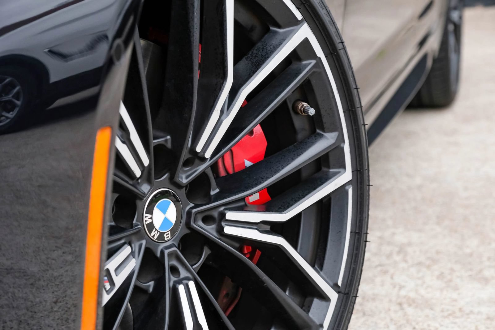 Used 2023 BMW M550i xDrive w/ Executive Package AWD/4WD image 75