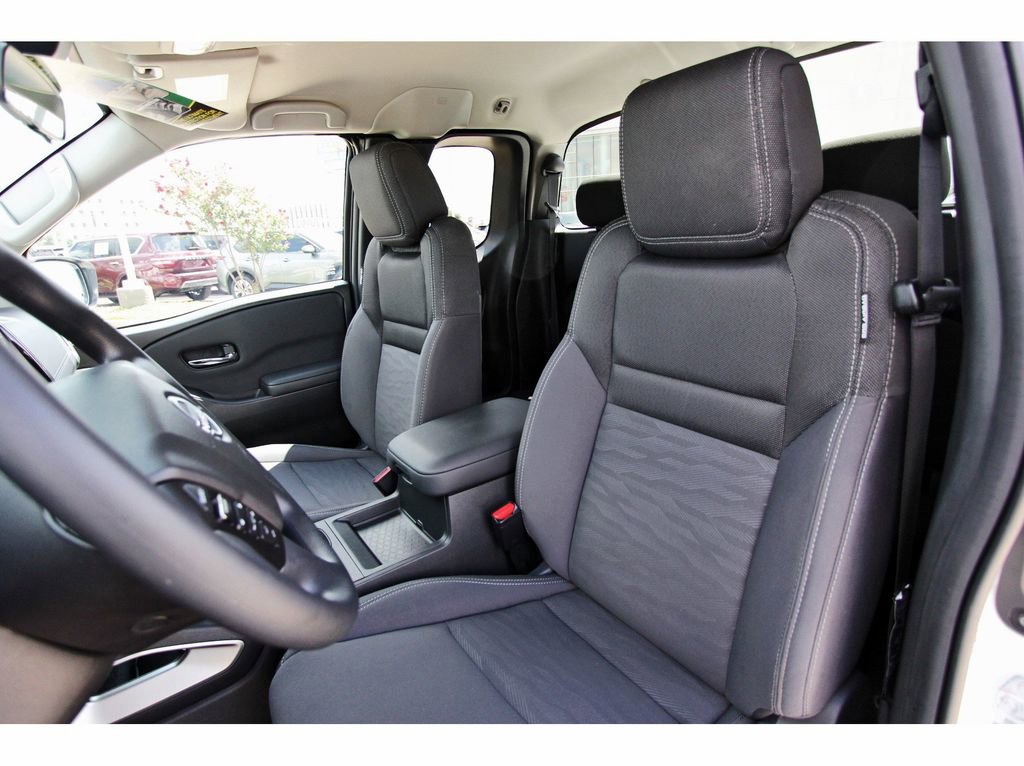 Certified 2024 Nissan Frontier SV w/ Technology Package image 27