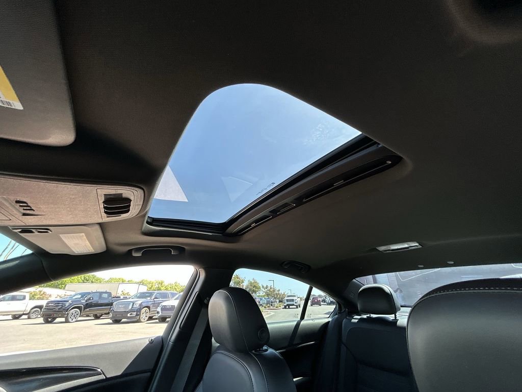Used 2017 Buick Regal GS w/ Driver Confidence Package #2 image 19
