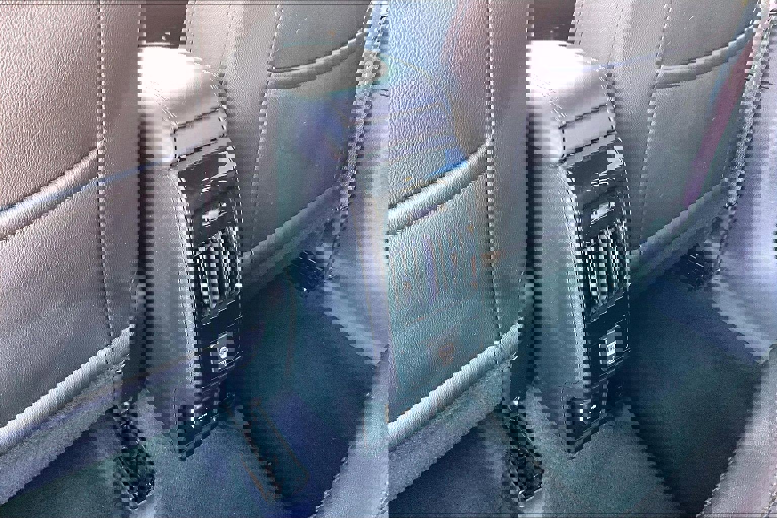 Used 2024 Jeep Compass Latitude image 11