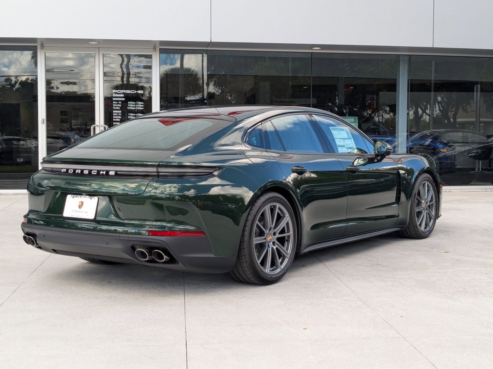 New 2026 Porsche Panamera 4 image 9