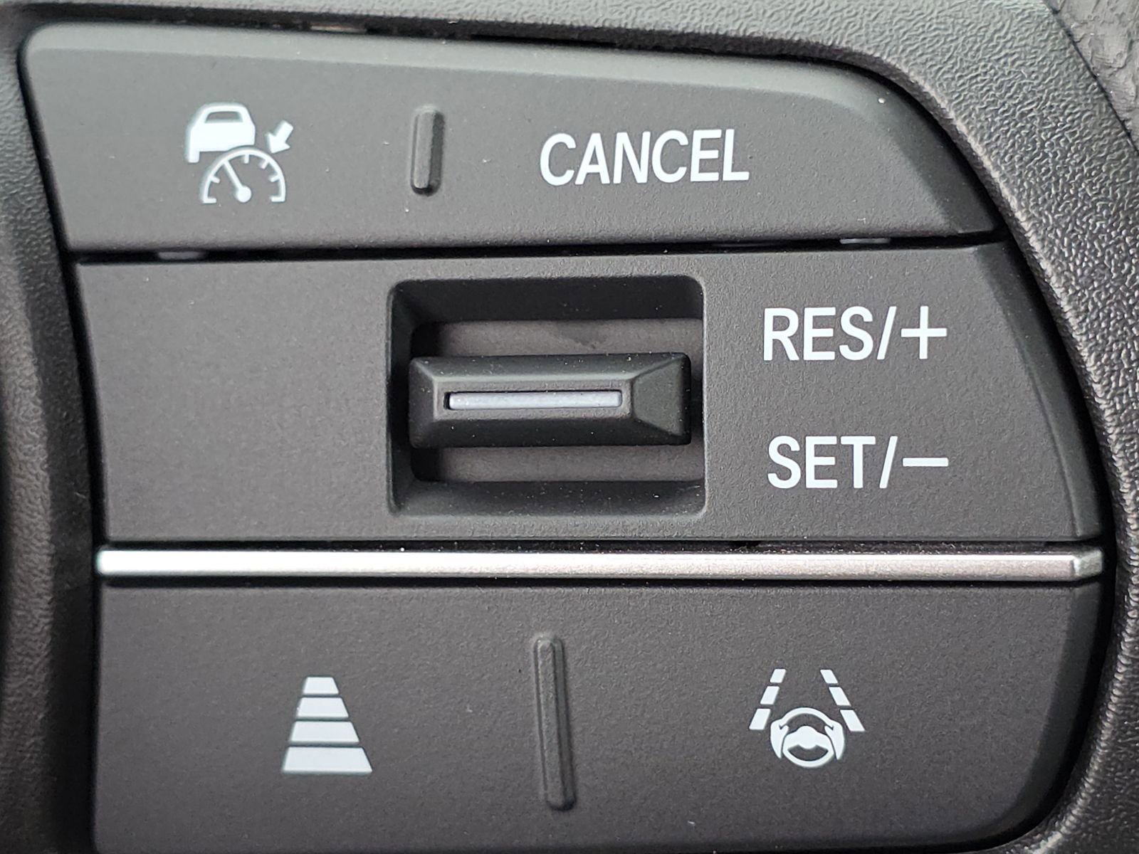 New 2025 Honda HR-V LX image 24