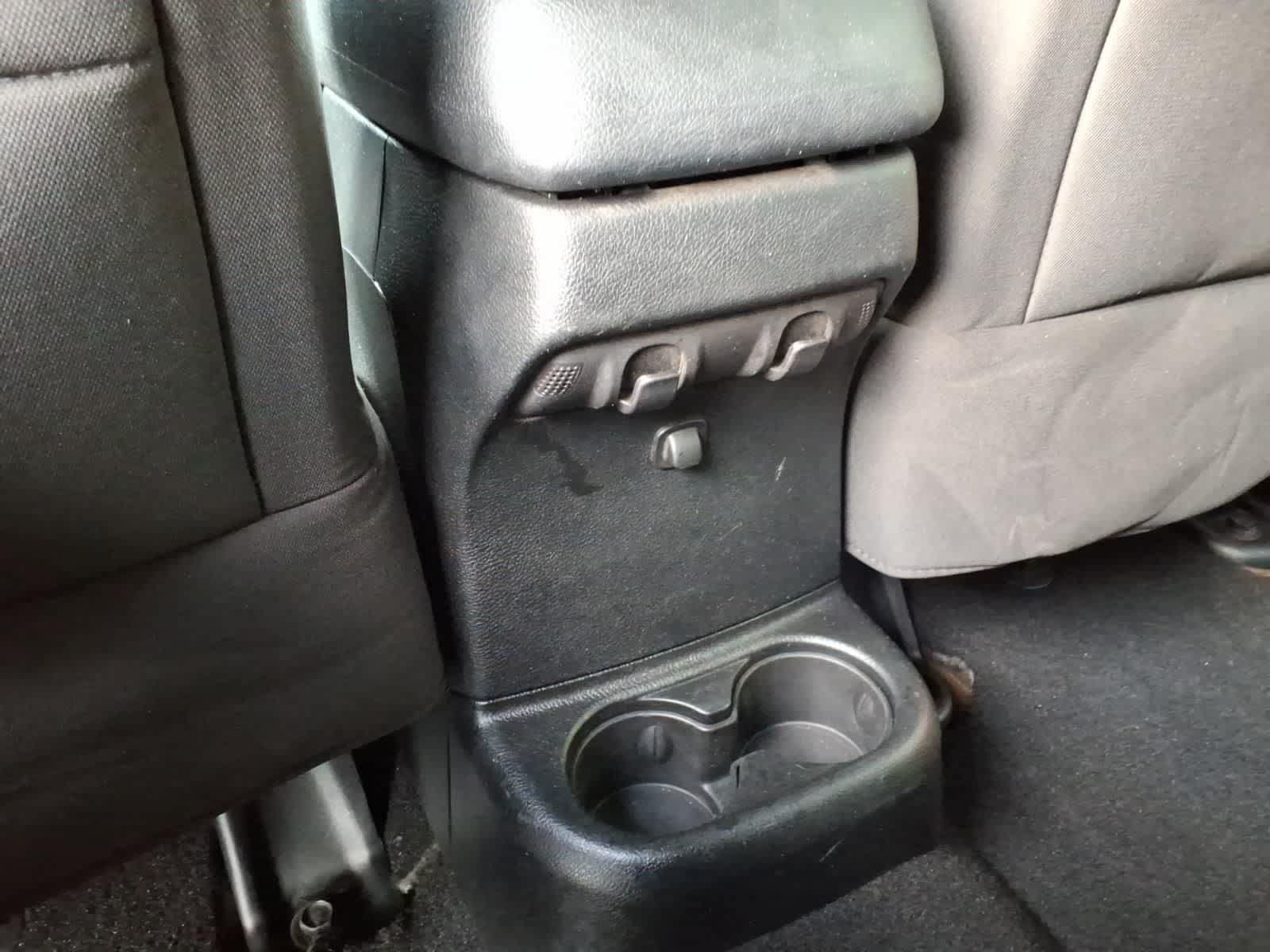 Used 2015 Jeep Wrangler Unlimited Sport AWD/4WD image 12