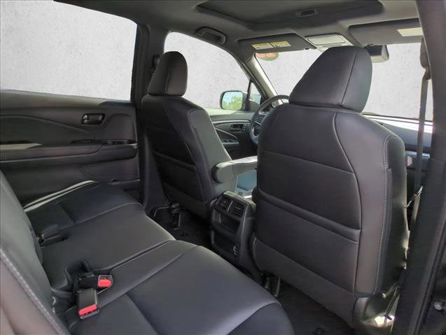 Used 2023 Honda Passport EX-L image 25