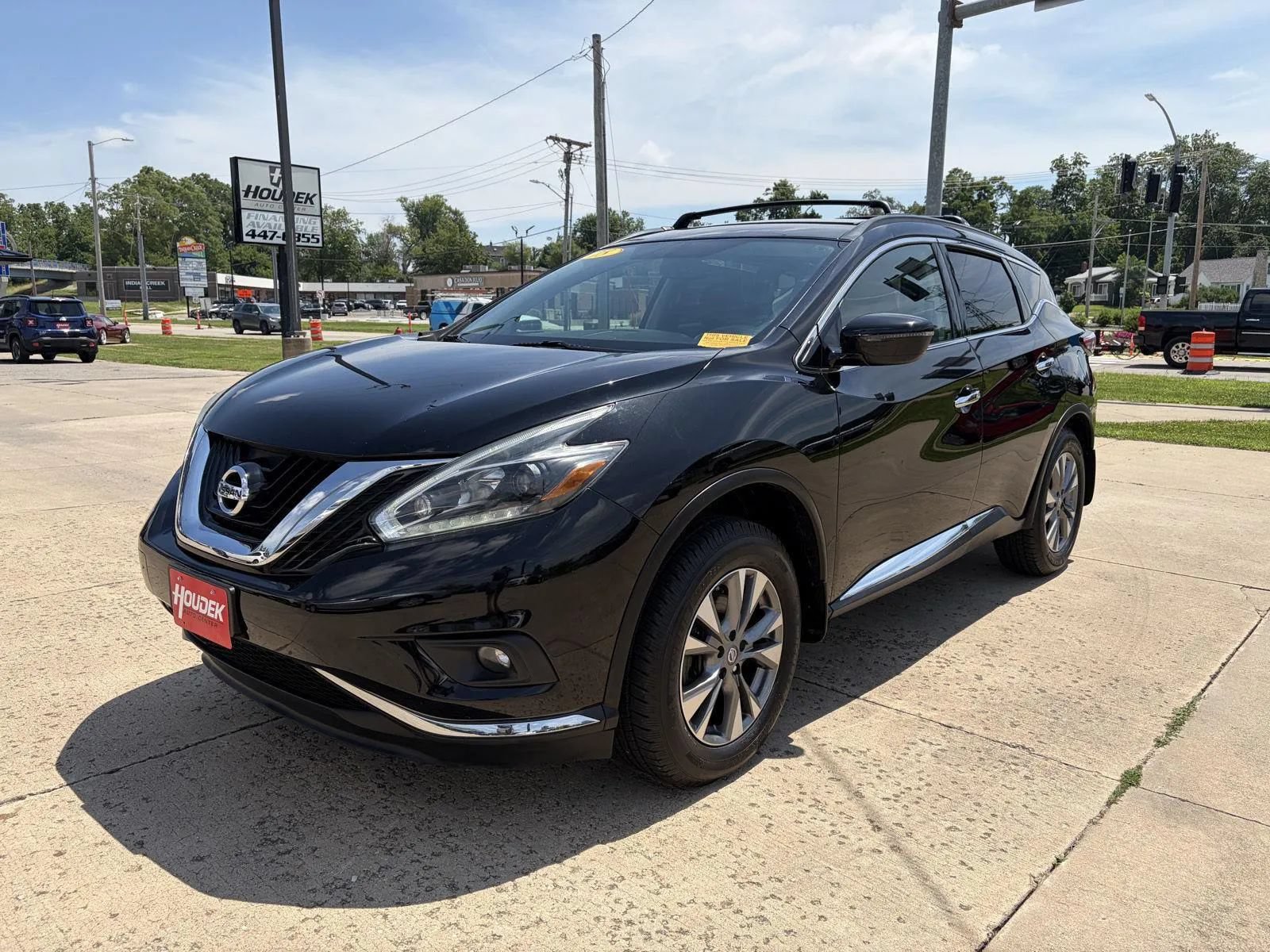 Used 2018 Nissan Murano SV w/ Cargo Package AWD/4WD image 3