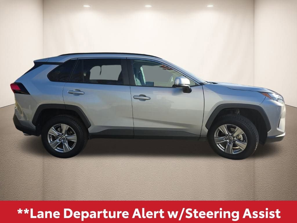 Used 2024 Toyota RAV4 XLE image 9
