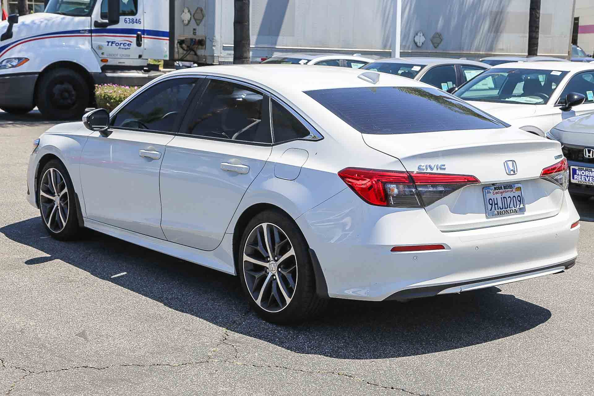 Used 2023 Honda Civic Touring image 6